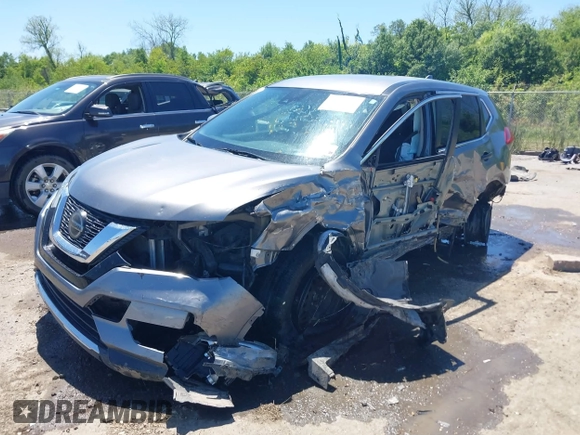 2020 Nissan Rogue S z VIN 5N1AT2MT7LC726013, wystawiony jako IAAI lot #42011385 z przebiegiem 84 522 mil mil oraz . Historia ofert i sprzedaży dostępna na DreamBid. Obrazek 6.