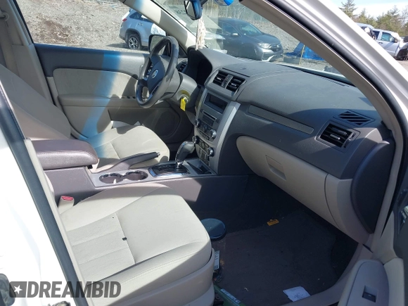 2010 Mercury Milan with VIN 3MEHM0HA4AR620290, listed as a IAAI auction lot 41962238 with 21,556 mi miles and . Bid and sale history available at DreamBid. Image 5.