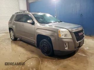 2011 GMC Terrain SLT-1 z VIN 2CTFLUE56B6413021, wystawiony jako Copart lot #56991895 z przebiegiem 263 832 mil mil oraz Czysty tytuł • Clean title. Historia ofert i sprzedaży dostępna na DreamBid. Obrazek 4.