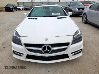 2016 Mercedes-Benz SLK 300 z VIN WDDPK3JA2GF117254, wystawiony jako Copart lot #54530495 z przebiegiem 68 630 mil mil oraz Szkoda całkowita • Salvage title. Historia ofert i sprzedaży dostępna na DreamBid. Obrazek 5.