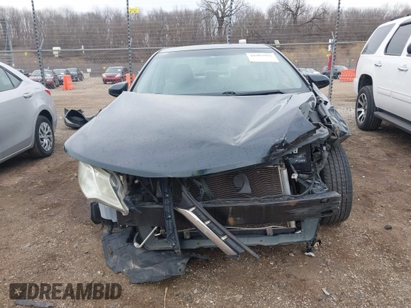 2012 Toyota Camry L with VIN 4T1BF1FK0CU520424, listed as a IAAI auction lot 41903916 with 158,001 mi miles. Bid and sale history available at carsss.com. Image 12.