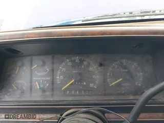 1989 Ford F-250 HD with VIN 1FTHX25G6KKA13830, listed as a IAAI auction lot 41701242 with 1,846 mi miles. Bid and sale history available at carsss.com. Image 7.