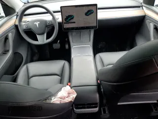 2024 Tesla Model Y Long Range with VIN 7SAYGDEE2RA246685, listed as a Copart auction lot 58699895 with 15,803 mi miles and Salvage title. Bid and sale history available at DreamBid. Image 8.