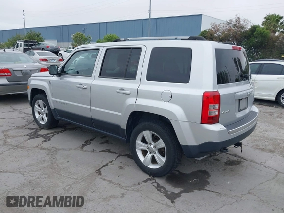2014 Jeep Patriot Limited with VIN 1C4NJRCB0ED504715, listed as a IAAI auction lot 42080254 with 198,380 mi miles. Bid and sale history available at carsss.com. Image 3.