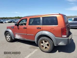 2007 Dodge Nitro SXT z VIN 1D8GU28K57W616726, wystawiony jako Copart lot #50481125 z przebiegiem 183 883 mil mil oraz Szkody całkowita. Historia ofert i sprzedaży dostępna na DreamBid. Obrazek 2.