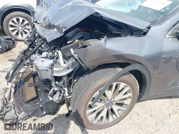 2022 Ford Escape Titanium with VIN 1FMCU9J91NUB87215, listed as a IAAI auction lot 42092928 with 3,255 mi miles and . Bid and sale history available at DreamBid. Image 18.