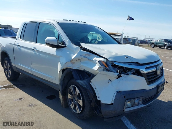 2017 Honda Ridgeline RTL-E with VIN 5FPYK3F7XHB011188, listed as a IAAI auction lot 41766257 with 90,020 mi miles. Bid and sale history available at carsss.com. Image 6.