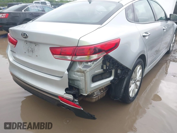 2016 Kia Optima LX z VIN 5XXGT4L37GG010780, wystawiony jako IAAI lot #42320573 z przebiegiem 154 662 mil mil oraz . Historia ofert i sprzedaży dostępna na DreamBid. Obrazek 17.