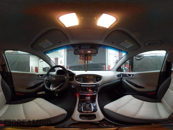 2018 Hyundai Ioniq SEL z VIN KMHC75LC2JU071766, wystawiony jako IAAI lot #42334469 z przebiegiem 78 987 mil mil oraz . Historia ofert i sprzedaży dostępna na DreamBid. Obrazek 18.