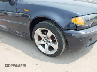 2003 BMW 3 Series 325xi with VIN WBAEP33463PF01746, listed as a IAAI auction lot 42435729 with 239,431 mi miles and . Bid and sale history available at DreamBid. Image 6.