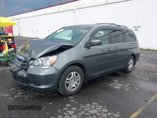 2007 Honda Odyssey EX-L z VIN 5FNRL386X7B445642, wystawiony jako IAAI lot #40652844 z przebiegiem 202 622 mil mil oraz . Historia ofert i sprzedaży dostępna na DreamBid. Obrazek 17.