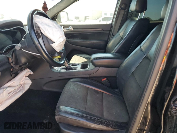 2020 Jeep Grand Cherokee Altitude z VIN 1C4RJEAG5LC379948, wystawiony jako Copart lot #56321505 z przebiegiem 98 060 mil mil oraz Szkoda całkowita • Salvage title. Historia ofert i sprzedaży dostępna na DreamBid. Obrazek 7.