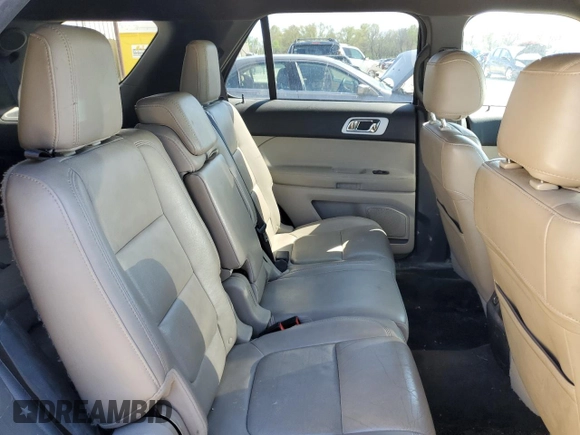 2013 Ford Explorer Limited z VIN 1FM5K8F80DGB90709, wystawiony jako Copart lot #53887535 z przebiegiem 271 001 mil mil oraz Czysty tytuł • Clean title. Historia ofert i sprzedaży dostępna na DreamBid. Obrazek 11.