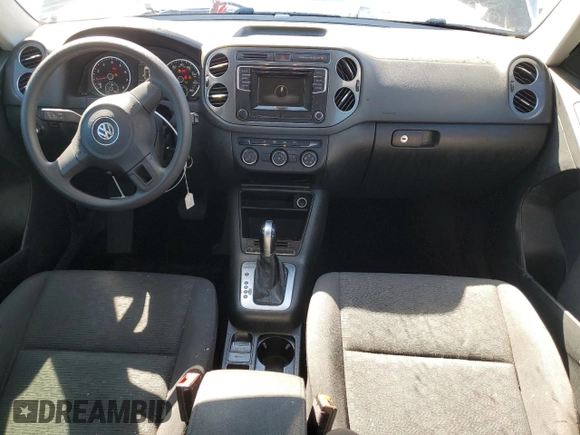 2018 Volkswagen Tiguan with VIN WVGBV7AX7JK003235, listed as a Copart auction lot 47891975 with 132,996 mi miles and Salvage Title. Bid and sale history available at DreamBid. Image 8.