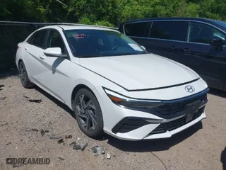2025 Hyundai Elantra SEL Convenience with VIN KMHLS4DG1SU946668, listed as a IAAI auction lot 42013918 with 6,419 mi miles. Bid and sale history available at carsss.com. Image 1.