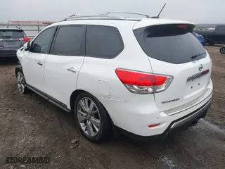 2013 Nissan Pathfinder Platinum with VIN 5N1AR2MN4DC638909, listed as a IAAI auction lot 41537384 with 1 mi miles. Bid and sale history available at carsss.com. Image 3.