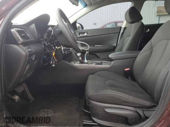 2018 Kia Optima LX z VIN 5XXGT4L37JG257756, wystawiony jako Copart lot #62565775 z przebiegiem 111 583 mil mil oraz Czysty tytuł • Clean title. Historia ofert i sprzedaży dostępna na DreamBid. Obrazek 7.