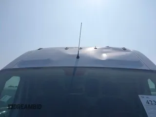 2018 Ram ProMaster Cargo z VIN 3C6TRVDG9JE122797, wystawiony jako IAAI lot #42275056 z przebiegiem 275 341 mil mil oraz . Historia ofert i sprzedaży dostępna na DreamBid. Obrazek 6.