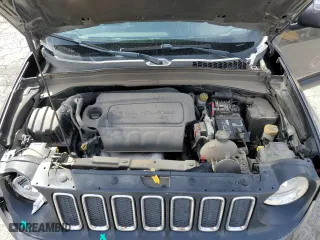 2018 Jeep Renegade Altitude with VIN ZACCJABB8JPJ18577, listed as a Copart auction lot 49268165 with 60,104 mi miles and Salvage Title. Bid and sale history available at carsss.com. Image 12.
