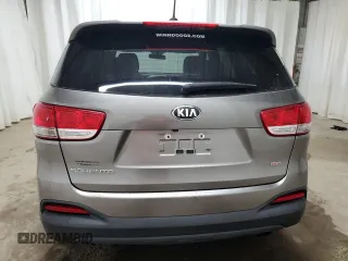 2018 Kia Sorento L with VIN 5XYPG4A39JG338356, listed as a Copart auction lot 48312885 with 110,573 mi miles and Clean Title. Bid and sale history available at carsss.com. Image 6.
