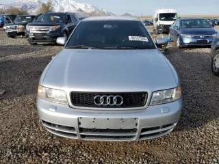 2001 Audi S4 z VIN WAURD68D41A137778, wystawiony jako Copart lot #80137504 z przebiegiem 189 722 mil mil oraz Szkody całkowita. Historia ofert i sprzedaży dostępna na DreamBid. Obrazek 5.