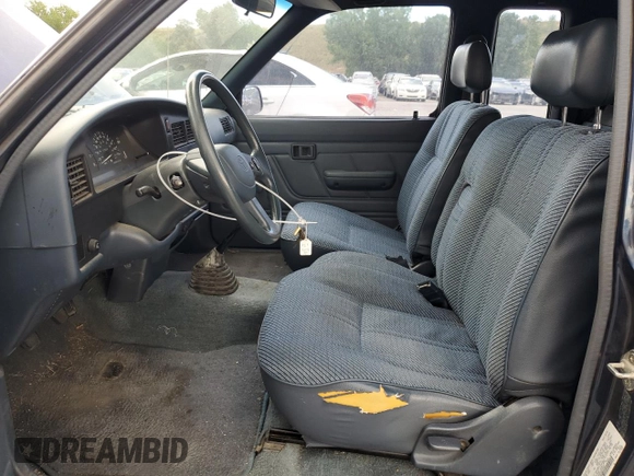 1994 Toyota Pickup with VIN JT4VN93DXR5040936, listed as a Copart auction lot 63619795 with 193,869 mi miles and Clean title. Bid and sale history available at DreamBid. Image 7.