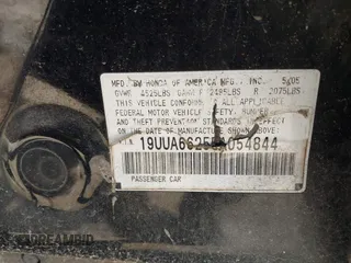 2005 Acura TL with VIN 19UUA66255A054844, listed as a IAAI auction lot 42010051 with 224,235 mi miles. Bid and sale history available at carsss.com. Image 9.