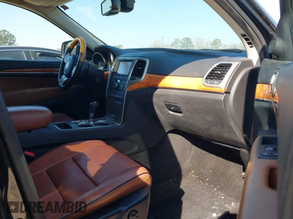 2013 Jeep Grand Cherokee Overland with VIN 1C4RJECG7DC644822, listed as a IAAI auction lot 41658872 with 156,838 mi miles. Bid and sale history available at carsss.com. Image 5.