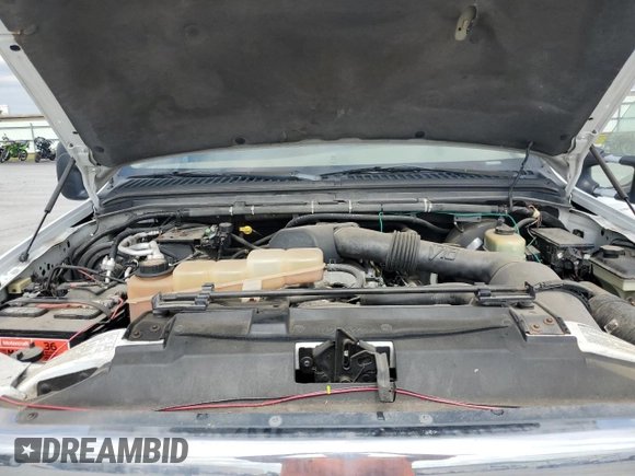 2000 Ford Excursion Limited with VIN 1FMNU43S6YED08749, listed as a Copart auction lot 59393695 with 973,920 mi miles and Clean title. Bid and sale history available at DreamBid. Image 12.