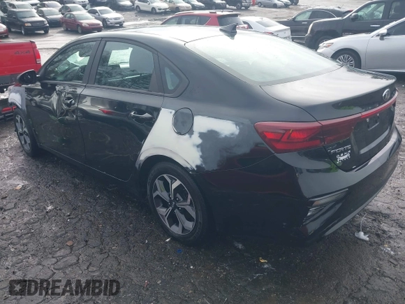 2020 Kia Forte LXS z VIN 3KPF24AD9LE150116, wystawiony jako IAAI lot #41548575 z przebiegiem 113 172 mil mil oraz . Historia ofert i sprzedaży dostępna na DreamBid. Obrazek 3.