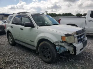 2008 Ford Escape XLT z VIN 1FMCU93148KC65770, wystawiony jako Copart lot #58377915 z przebiegiem 160 856 mil mil oraz Szkoda całkowita • Salvage title. Historia ofert i sprzedaży dostępna na DreamBid. Obrazek 4.
