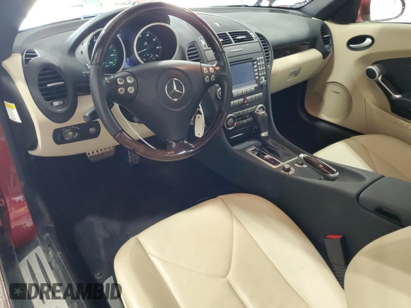 2005 Mercedes-Benz SLK 230/320 z VIN WDBWK56F45F035513, wystawiony jako Copart lot #64763345 z przebiegiem 44 139 mil mil oraz Szkoda całkowita • Salvage title. Historia ofert i sprzedaży dostępna na DreamBid. Obrazek 8.