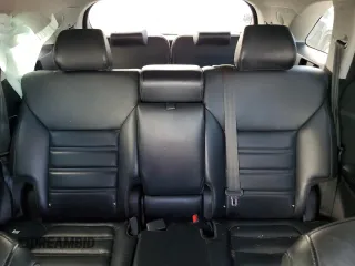 2019 Kia Sorento EX z VIN 5XYPHDA56KG528227, wystawiony jako Copart lot #56522575 z przebiegiem 101 507 mil mil oraz Czysty tytuł • Clean title. Historia ofert i sprzedaży dostępna na DreamBid. Obrazek 10.