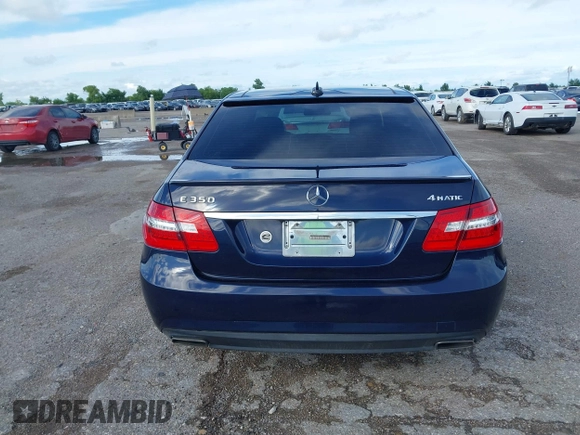 2013 Mercedes-Benz E 350 Luxury z VIN WDDHF8JB3DA763748, wystawiony jako IAAI lot #42447273 z przebiegiem 140 460 mil mil oraz . Historia ofert i sprzedaży dostępna na DreamBid. Obrazek 16.