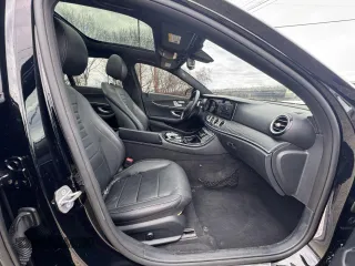 2017 Mercedes-Benz E-Class E 300 Luxury with VIN WDDZF4KB1HA160721, listed as a Copart auction lot 51093105 with 69,924 mi miles and Clean Title. Bid and sale history available at carsss.com. Image 5.