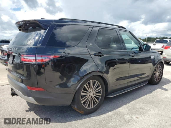 2017 Land Rover Discovery HSE with VIN SALRRBBK6HA013695, listed as a Copart auction lot 73830504 with 0 mi miles and Non Repairable. Bid and sale history available at carsss.com. Image 3.