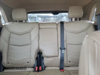2017 Cadillac XT5 Platinum AWD z VIN 1GYKNFRS0HZ282045, wystawiony jako Copart lot #51217625 z przebiegiem 161 567 mil mil oraz Szkody całkowita. Historia ofert i sprzedaży dostępna na DreamBid. Obrazek 10.