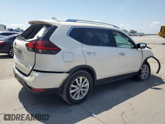 2020 Nissan Rogue SV z VIN JN8AT2MV7LW124124, wystawiony jako Copart lot #57997955 z przebiegiem 76 454 mil mil oraz Nie do naprawy • Non repairable. Historia ofert i sprzedaży dostępna na DreamBid. Obrazek 3.