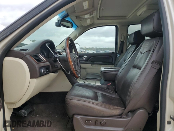 2013 Cadillac Escalade Platinum Edition with VIN 1GYS4DEF9DR124295, listed as a Copart auction lot 43669315 with 127,683 mi miles and Salvage Title. Bid and sale history available at carsss.com. Image 7.