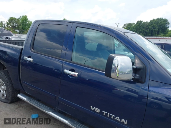 2007 Nissan Titan SE z VIN 1N6BA07B77N214250, wystawiony jako IAAI lot #42514141 z przebiegiem 184 576 mil mil oraz . Historia ofert i sprzedaży dostępna na DreamBid. Obrazek 13.