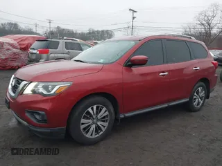 2017 Nissan Pathfinder SV z VIN 5N1DR2MM5HC619649, wystawiony jako IAAI lot #41476033 z przebiegiem 94 785 mil mil oraz . Historia ofert i sprzedaży dostępna na DreamBid. Obrazek 2.