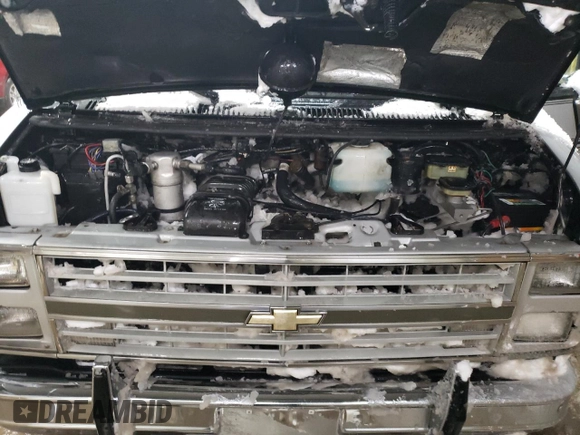 1988 Chevrolet Chevy Van z VIN 2GBEG25K2J4137750, wystawiony jako Copart lot #89310475 z przebiegiem 26 823 mil mil oraz Szkoda całkowita • Salvage title. Historia ofert i sprzedaży dostępna na DreamBid. Obrazek 12.