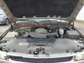 2004 Chevrolet Tahoe LT z VIN 1GNEC13Z24J220275, wystawiony jako IAAI lot #42142833 z przebiegiem 271 725 mil mil oraz . Historia ofert i sprzedaży dostępna na DreamBid. Obrazek 10.