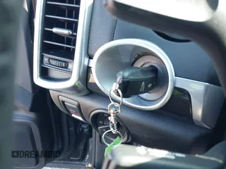 2013 Porsche Cayenne с VIN WP1AA2A21DLA02081, выставлен на аукционе IAAI как лот 42559417 с пробегом 81 413 миль миль и . История ставок и продаж доступна на DreamBid. Изображение 11.