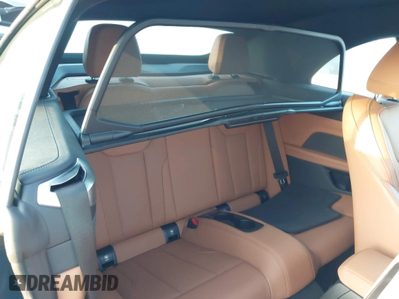2024 BMW 4 Series 430i z VIN WBA23AT07RCP27372, wystawiony jako IAAI lot #41435983 z przebiegiem 12 924 mil mil oraz . Historia ofert i sprzedaży dostępna na DreamBid. Obrazek 8.
