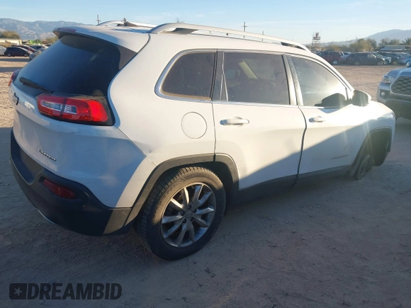 2017 Jeep Cherokee Limited with VIN 1C4PJLDB0HW526582, listed as a IAAI auction lot 41175972 with 176,546 mi miles. Bid and sale history available at carsss.com. Image 4.
