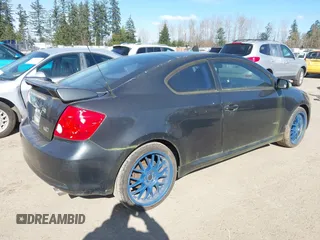 2006 Scion tC with VIN JTKDE177860107651, listed as a IAAI auction lot 41753758 with 212,401 mi miles. Bid and sale history available at carsss.com. Image 4.