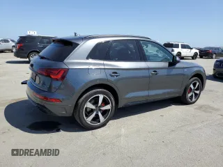 2024 Audi Q5 S line Premium Plus with VIN WA1EAAFY3R2004982, listed as a Copart auction lot 53565025 with 15,567 mi miles and Salvage Title. Bid and sale history available at carsss.com. Image 3.
