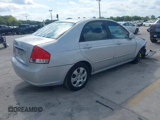 2007 Kia Spectra EX with VIN KNAFE121075379437, listed as a IAAI auction lot 42038652 with 88,718 mi miles. Bid and sale history available at carsss.com. Image 4.