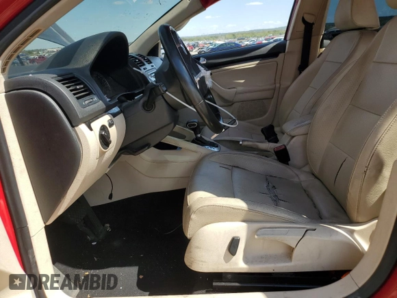 2010 Volkswagen Jetta Wolfsburg Edition with VIN 3VWRJ7AJ6AM069257, listed as a Copart auction lot 73433594 with 184,190 mi miles and Salvage title. Bid and sale history available at DreamBid. Image 7.